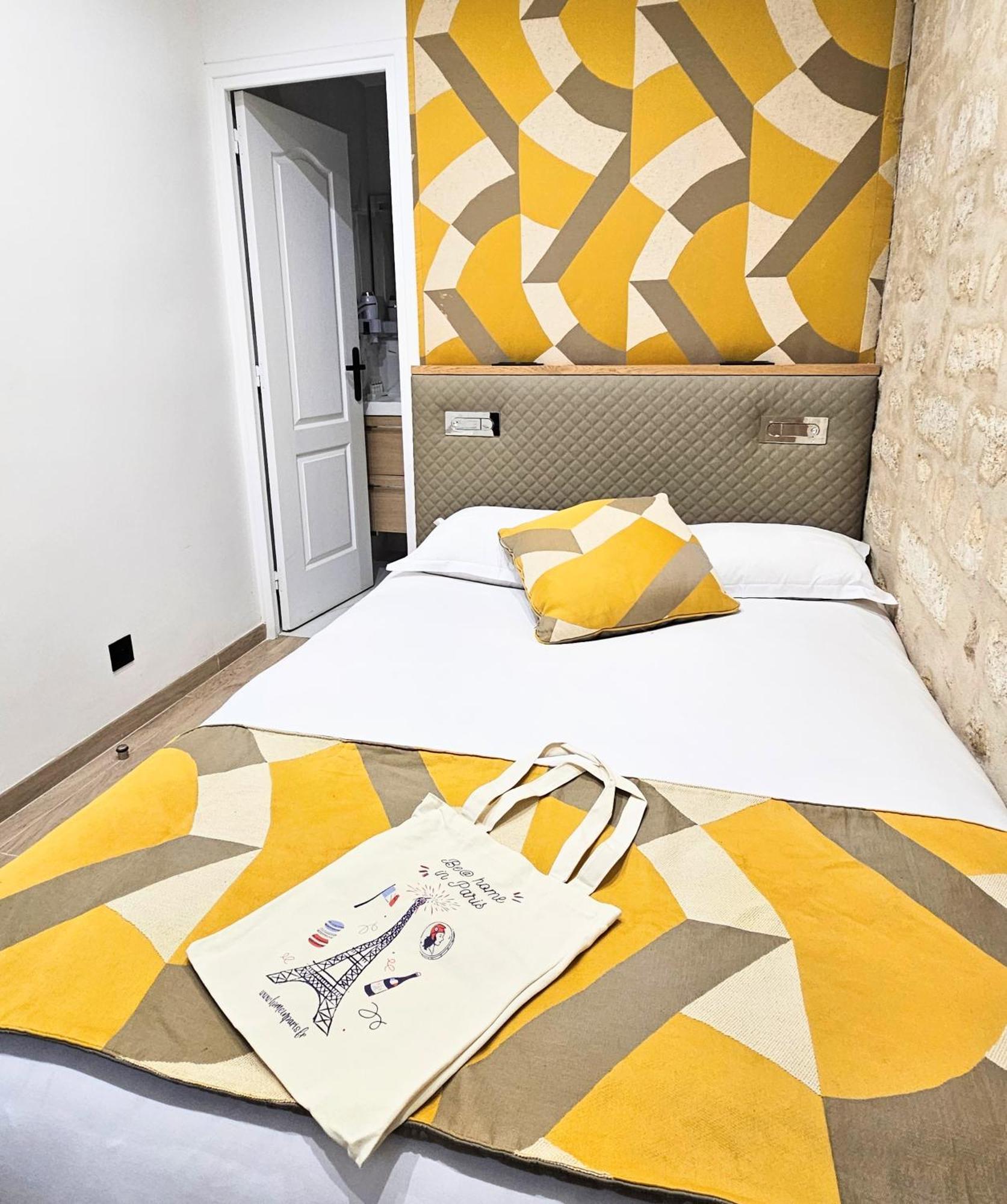 In Chatelet Great For 6px Apartment *